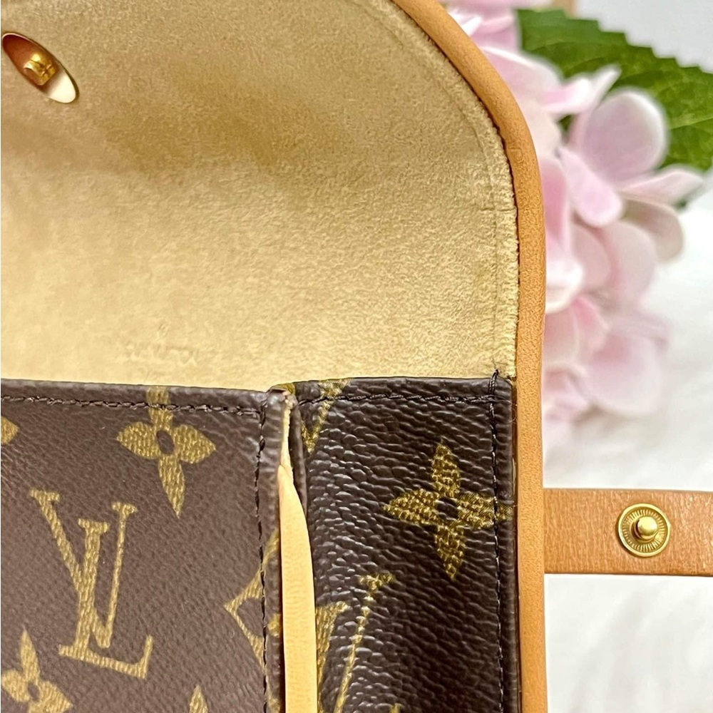 Louis Vuitton Florentine Belt Bag - Picture 6 of 12